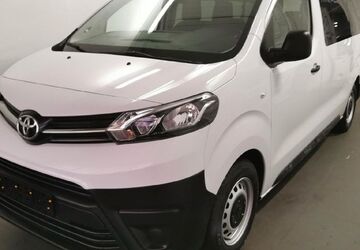 Toyota Proace (Verso) 72.463 km 26.180 &euro; Regensburg 93057