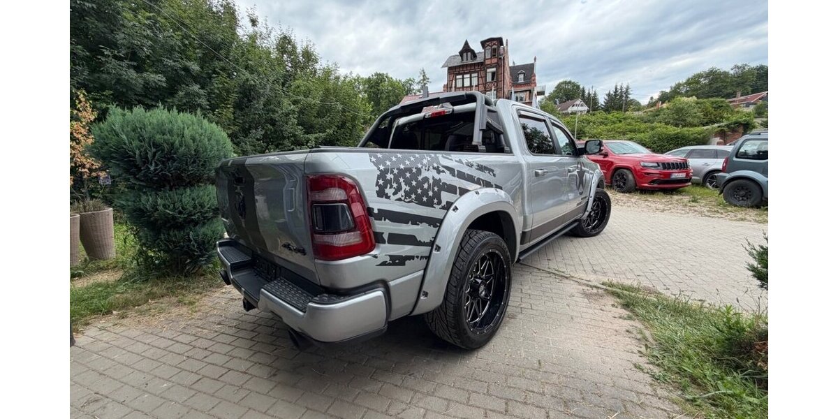 Dodge RAM 1500 Hemi Laramie4x4