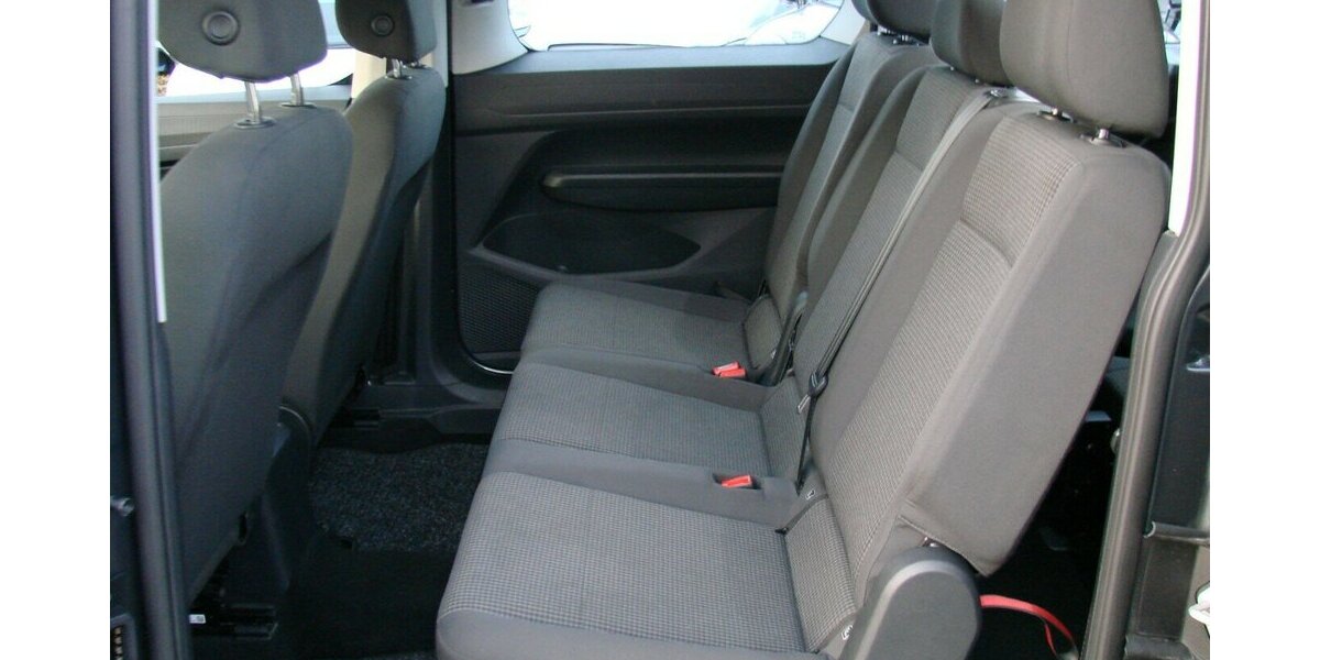 VW Caddy Maxi 2,0 TDI 7Sitze Tempomat 57.708 km 27.980 &euro; Falkensee 14612