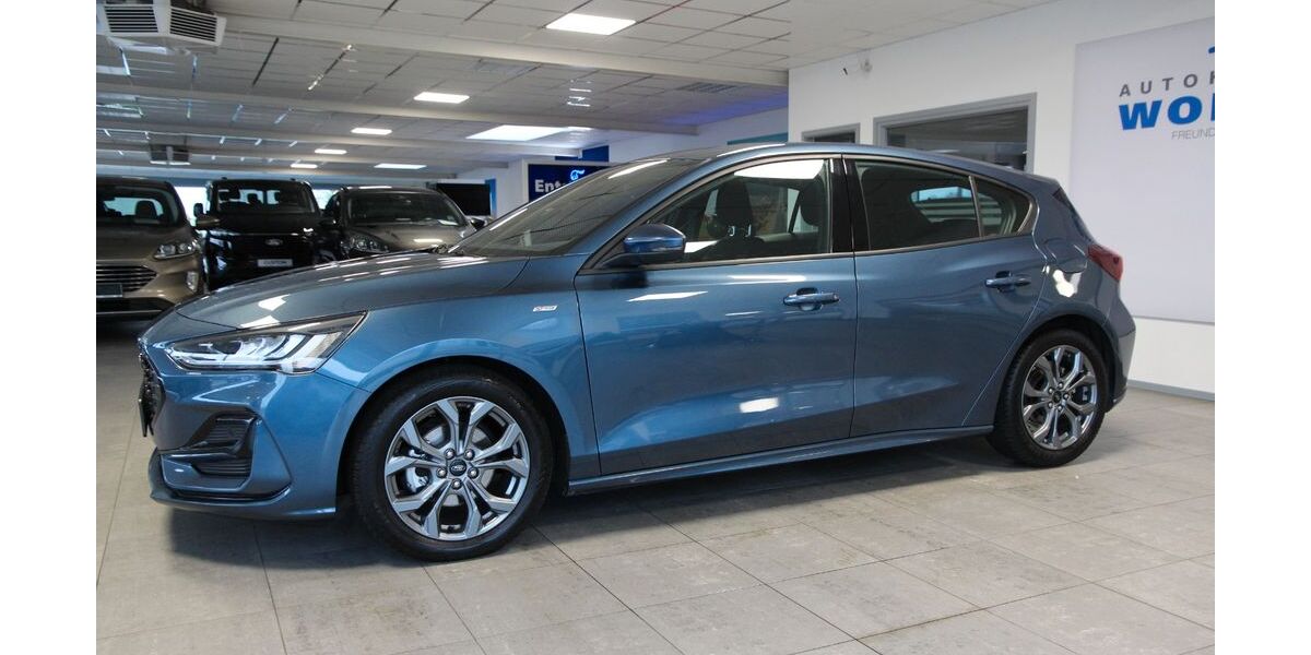 Ford Focus 14.900 km 23.250 &euro; Uelsen 49843