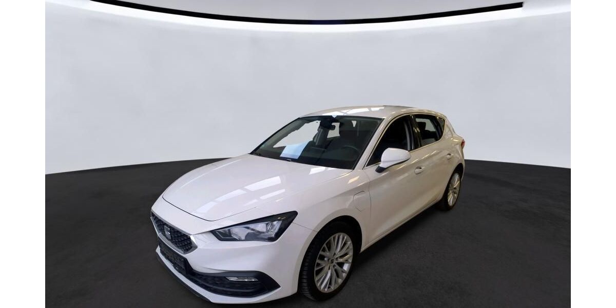 Seat Leon 158.849 km 13.810 &euro; Nabburg 92507