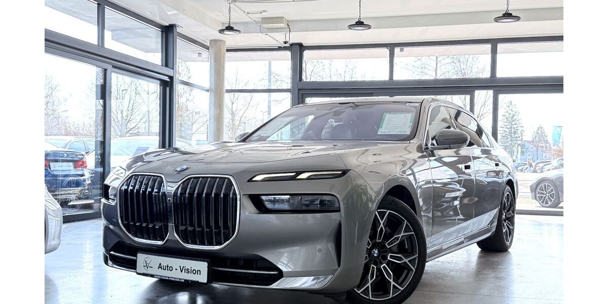 BMW 740 114.636 km 74.700 &euro; München 81825