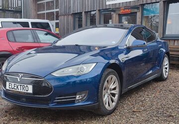 Tesla Model S 149.000 km 21.900 &euro; Schleswig-Holstein - Ringsberg 24977