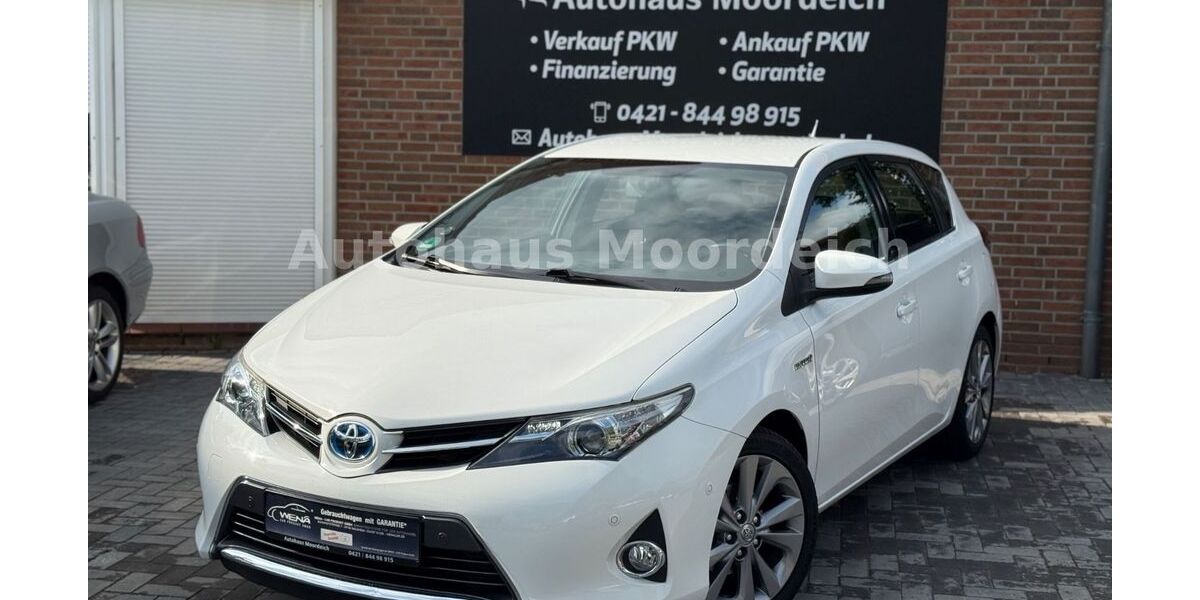 Toyota Auris 134.000 km 10.499 &euro; Stuhr 28816