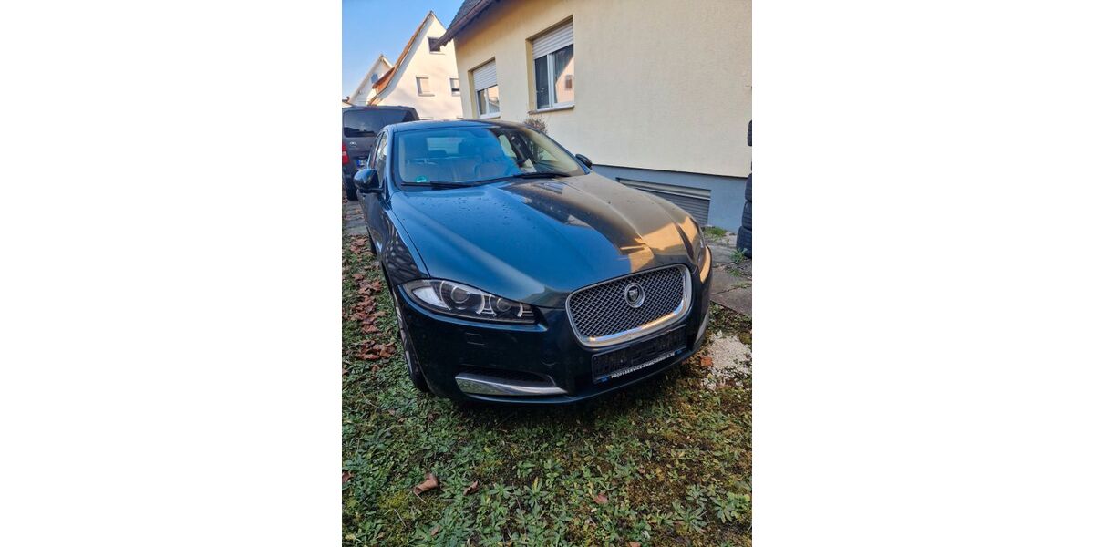 Jaguar XF 226.105 km 5.500 &euro; Freiburg 79110