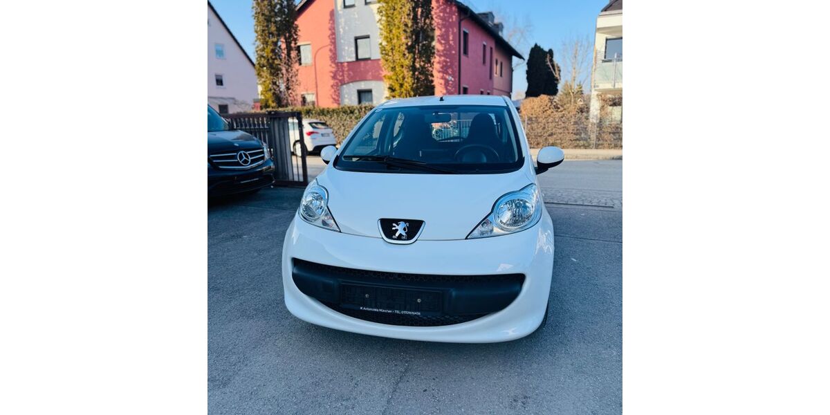 Peugeot 107 46.649 km 6.299 &euro; München 80999