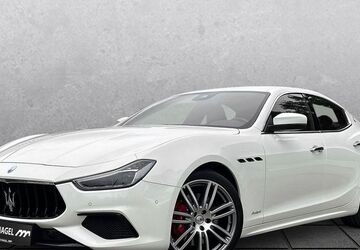 Maserati Ghibli 45.360 km 53.900 &euro; Bielefeld 33605