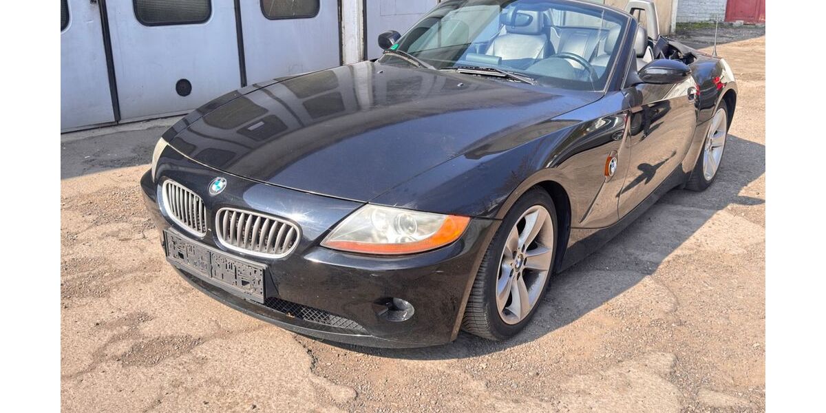 BMW Z4 238.000 km 7.500 &euro; Duisburg 47229