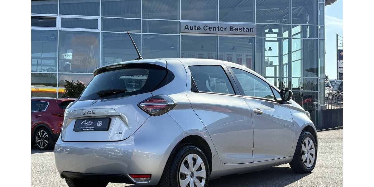 Renault ZOE Life WINTERPAKET/DAB/KLIMA/KEYLESS/SHZ/V+C 94.757 km 11.900 &euro; Villingen-Schwenningen 78054