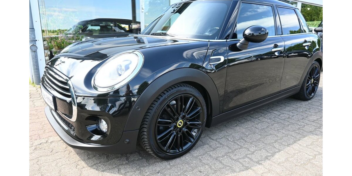 Mini Cooper 5-Türer Aut Navi Leder LED PDC 17erAlus 100.000 km 14.400 &euro; Seevetal - Hittfeld 21218