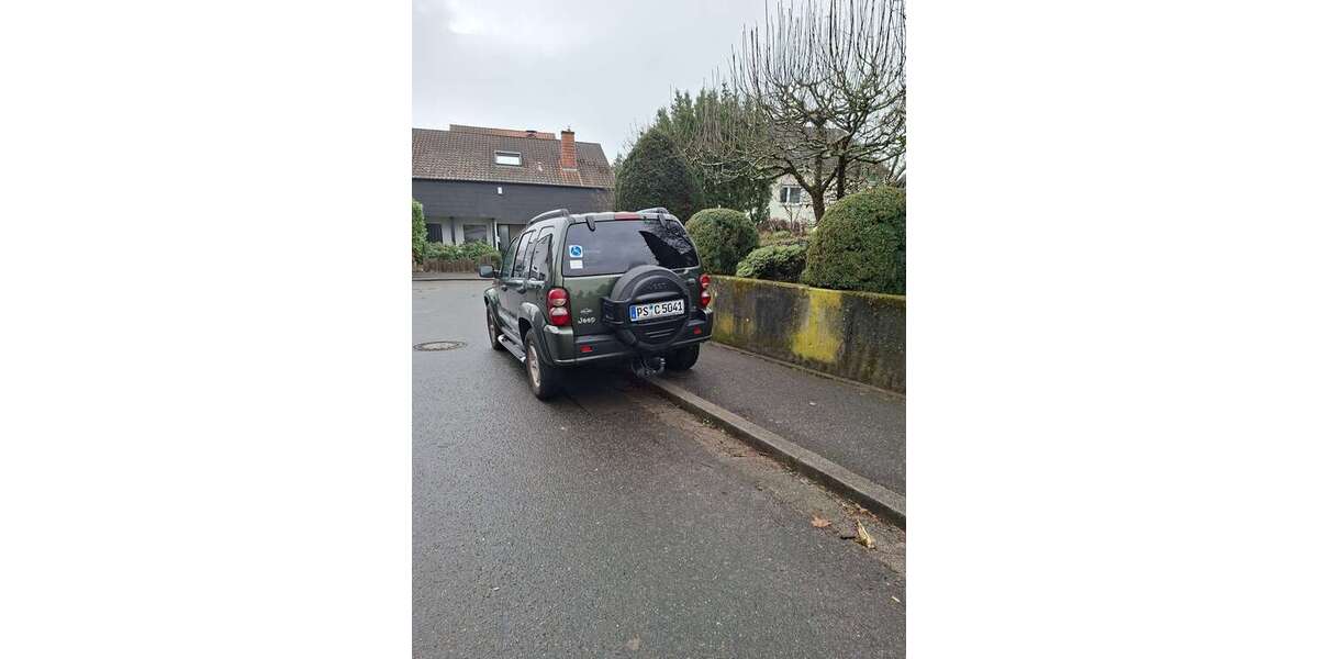 Jeep Cherokee 148.000 km 7.800 &euro; PIRMASENS 66955