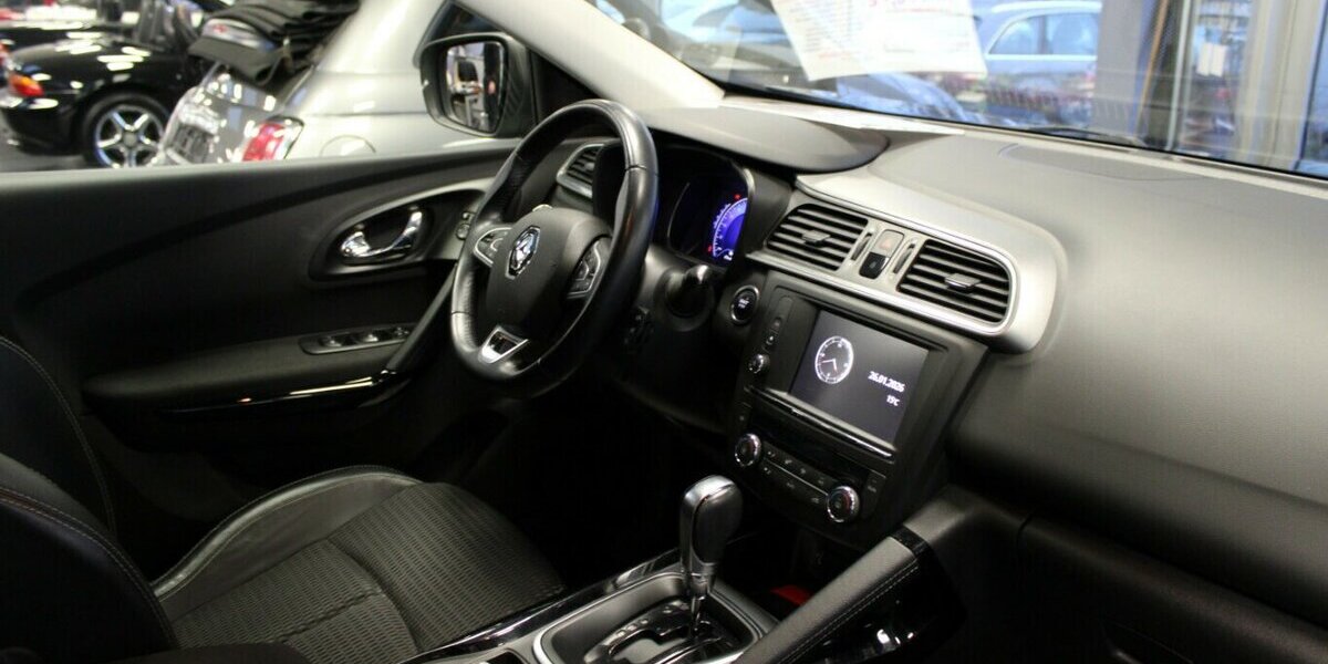 Renault Kadjar Energy TCe 130 EDC LIMITED 90.915 km 12.980 &euro; Euskirchen 53881