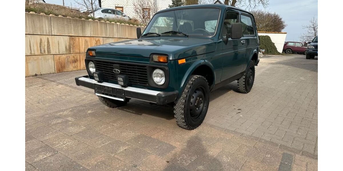 Lada Niva 54.000 km 6.950 &euro; Wahlrod 57614