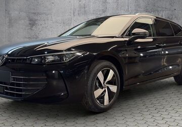 VW Passat 2.000 km 46.895 &euro; Paderborn 33100