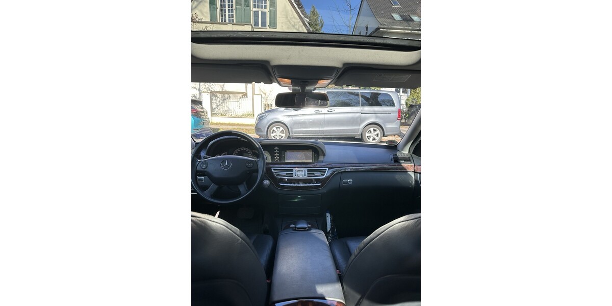 Mercedes-Benz S 320 255.000 km 11.000 &euro; Berlin 10178