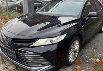 Toyota Camry 267.500 km 15.600 &euro; Hamburg 22113