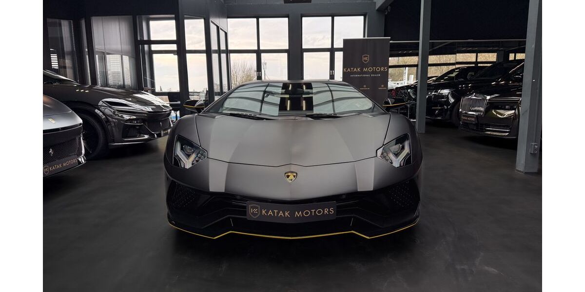 Lamborghini Aventador 26.112 km 319.000 &euro; Bielefeld 33647