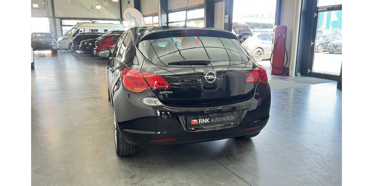 Opel Astra Design Edition 1.6 2.Hand Klimaanlage 119.980 km 5.950 &euro; Lich 35423