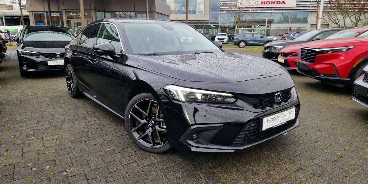 Honda Civic 15.300 km 34.980 &euro; Düsseldorf 40233