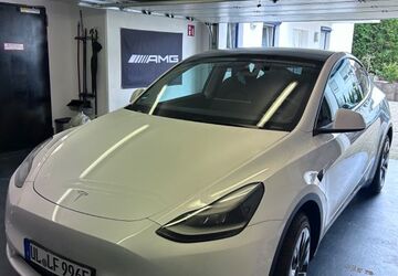 Tesla Model Y 35.712 km 34.490 &euro; Lonsee 89173