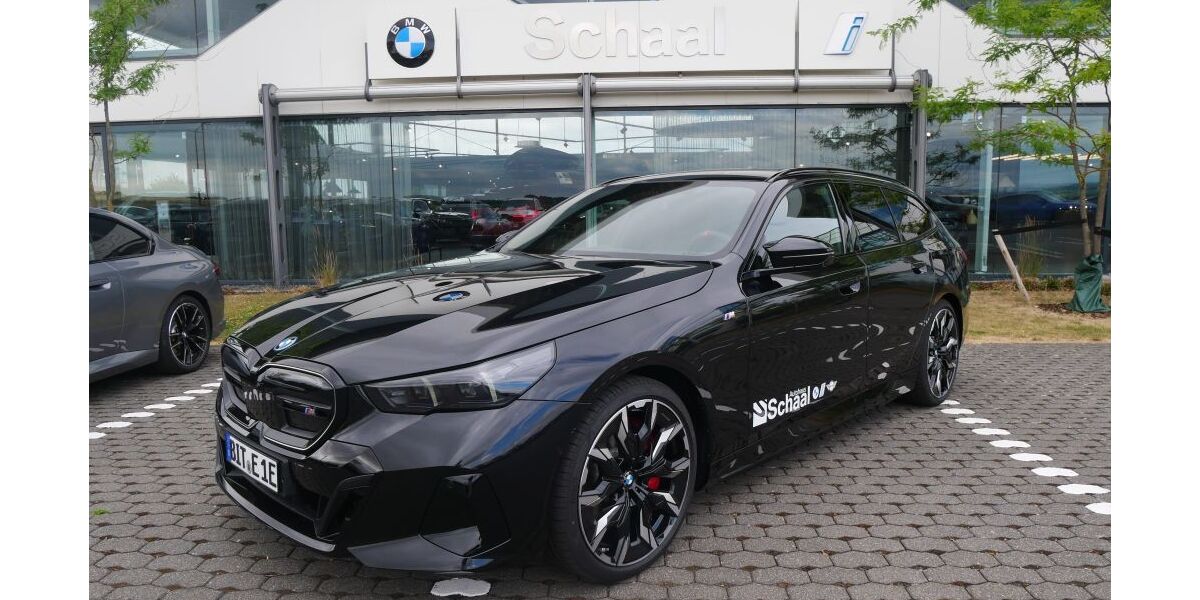 BMW i5 2.500 km 95.490 &euro; Bitburg 54634