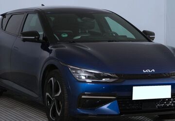 Kia EV6 33.968 km 34.300 &euro; Praha 