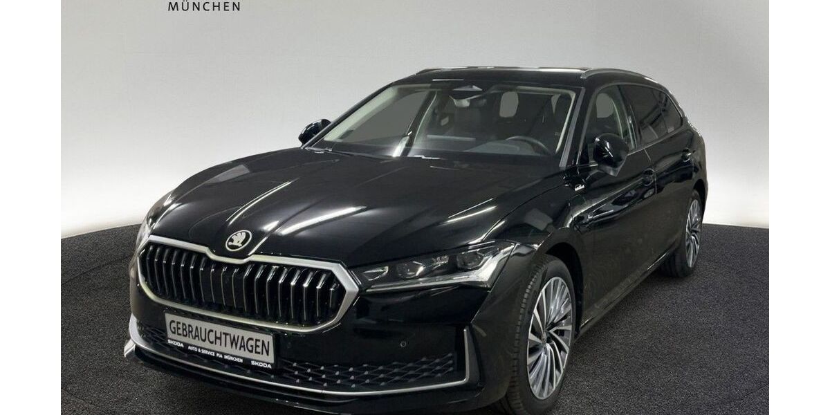 Skoda Superb 6.700 km 43.760 &euro; München 80687