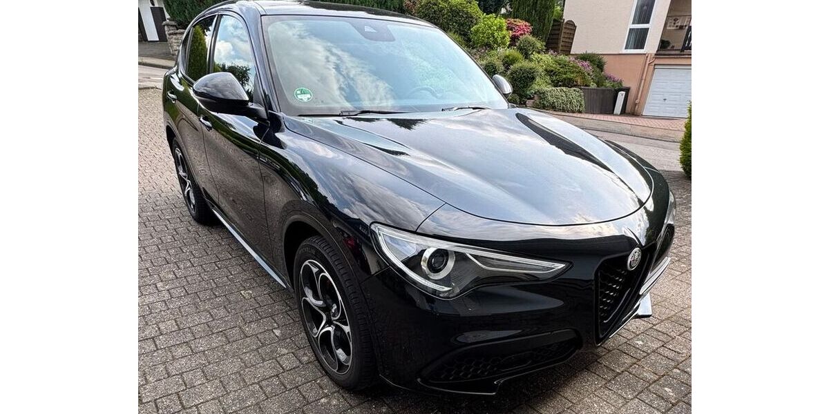 Alfa Romeo Stelvio 23.800 km 34.450 &euro; Schwerte 58239
