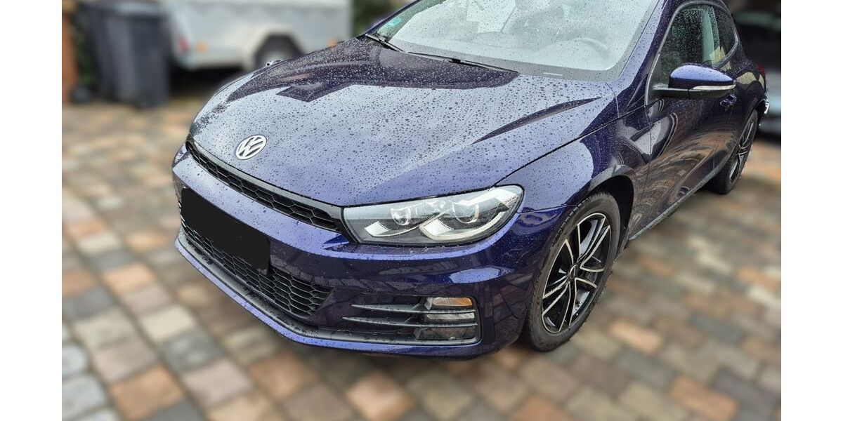VW Scirocco 142.162 km 9.600 &euro; Frontenhausen 84160