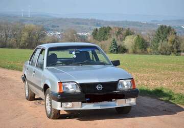 Opel Ascona 91.915 km 4.800 &euro; Merzig, Kreisstadt 66663