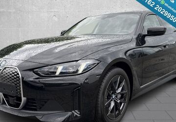 BMW i4 2.900 km 51.999 &euro; Elmshorn 25337