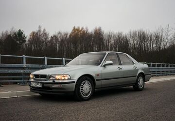 Honda Legend 165.000 km 8.900 &euro; Krakow 30-44