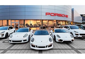 Porsche Panamera 26.536 km 122.900 &euro; Düsseldorf 40468