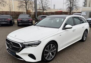 Mercedes-Benz E 300 21.910 km 48.989 &euro; Erding 85435