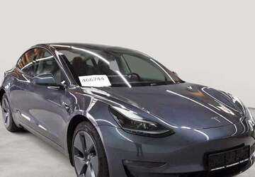 Tesla Model 3 30.560 km 29.290 &euro; Fernwald-Steinbach 35463