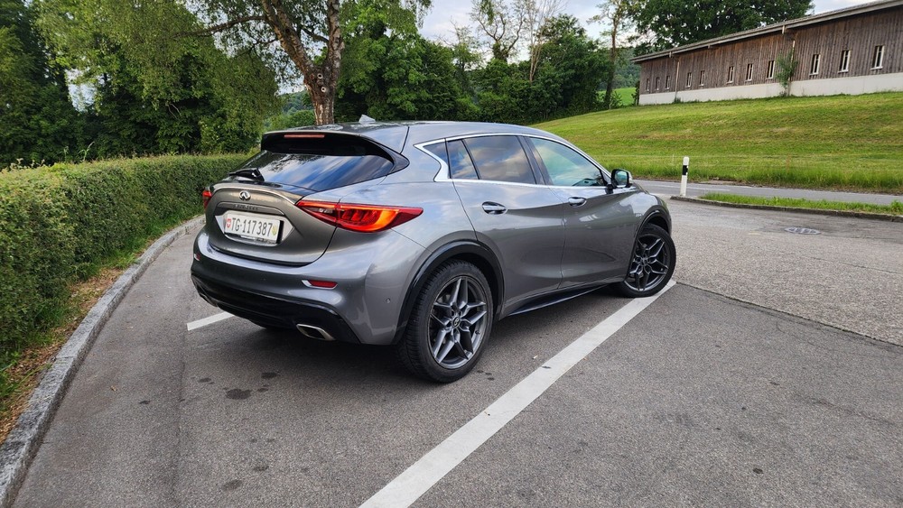 INFINITI Q30 145.100 km 10.990 &euro; Steckborn 