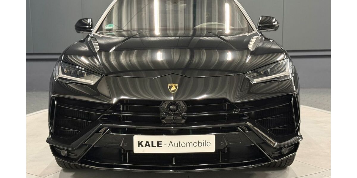 Lamborghini Urus 8.000 km 294.890 &euro; Helmstedt 38350