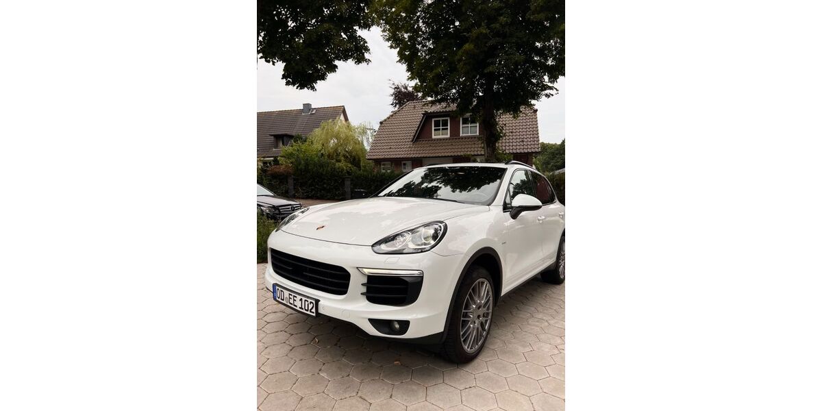 Porsche Cayenne 127.000 km 32.900 &euro; Hamburg 22045