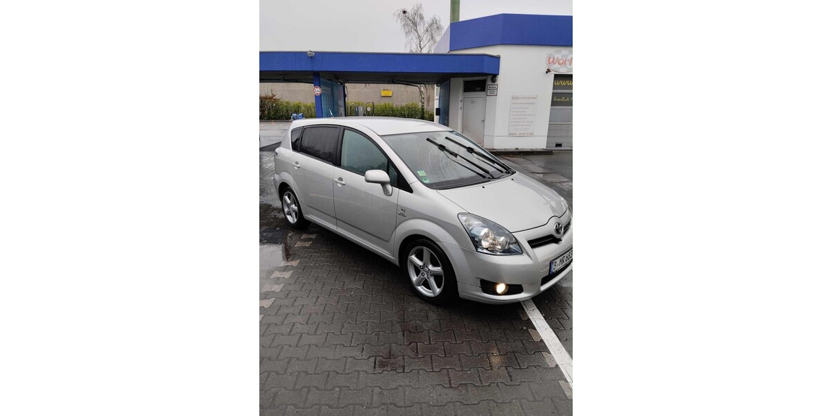 Toyota Verso 200.000 km 3.499 &euro; Berlin 10178
