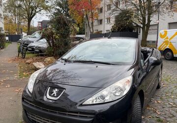 Peugeot 207 96.500 km 6.900 &euro; Köln 51065