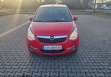 Opel Agila 81.000 km 4.799 &euro; Staffel 65556