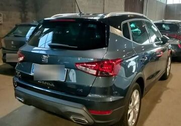 Seat Arona 15.100 km 18.600 &euro; Sasbach 77880