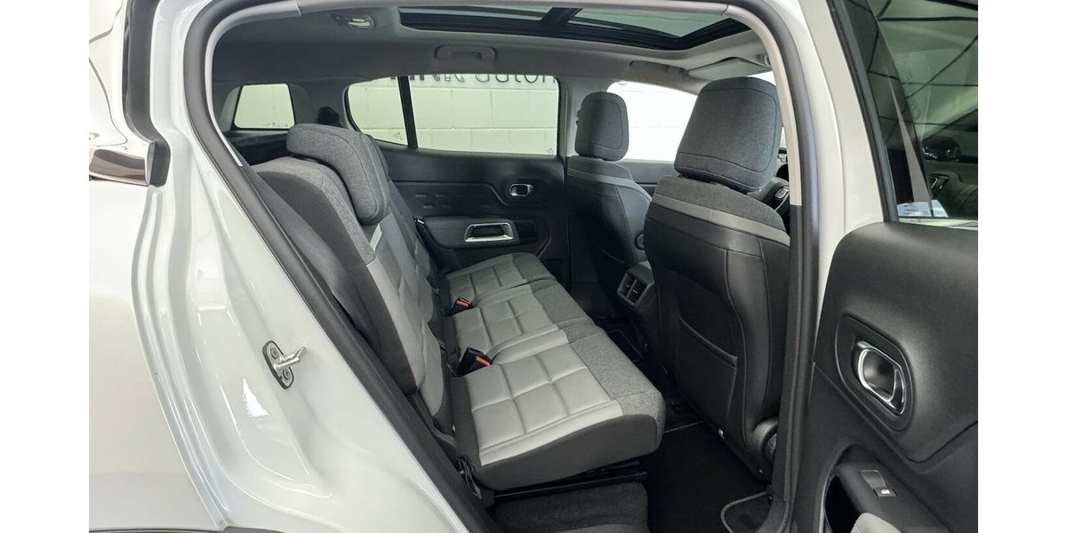 Citroen C5 Aircross 130 EAT 8 Shine Pack Panoramadach 27.120 km 18.760 &euro; Lich 35423