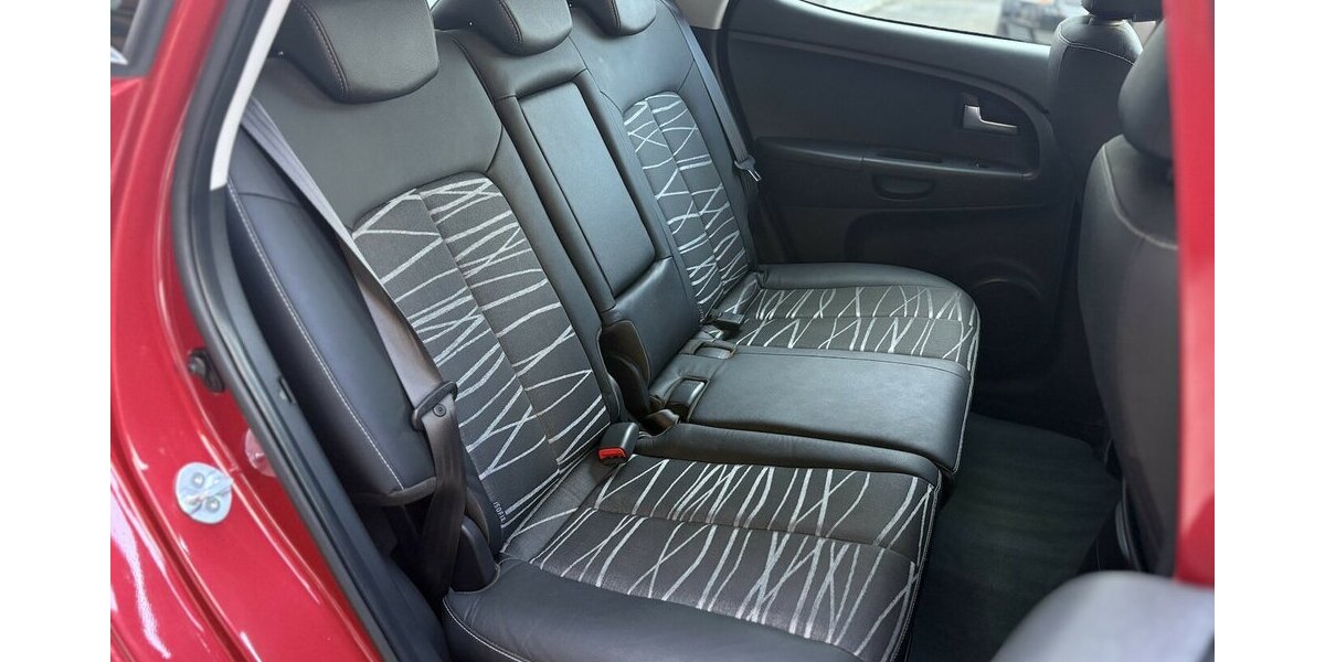 Kia Venga 1.6 CVVT Dream Team KAMERA/NAVI/KEYLESS 38.810 km 14.900 &euro; Villingen-Schwenningen 78054