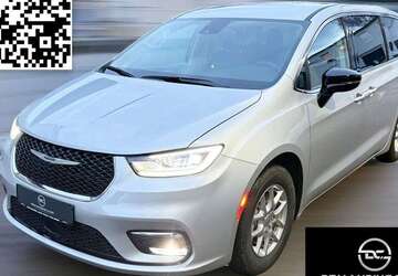 Chrysler Pacifica 22.000 km 32.490 &euro; Hamburg 22179