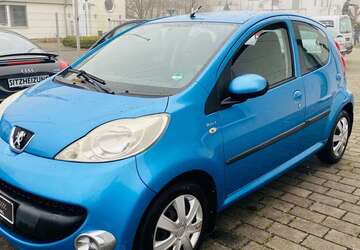 Peugeot 107 132.000 km 2.950 &euro; Bad Krozingen 79189