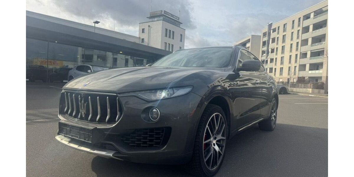 Maserati Levante 70.900 km 35.280 &euro; Köln 50829