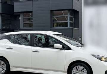 Nissan Leaf 71.341 km 12.950 &euro; Helgoland 27498