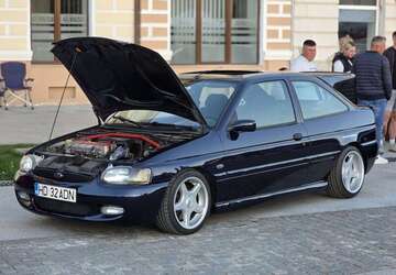 Ford Escort 83.000 km 11.000 &euro; Furtwangen 78120