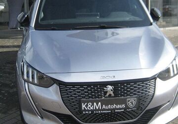 Peugeot 208 16.000 km 19.990 &euro; Detmold 32758